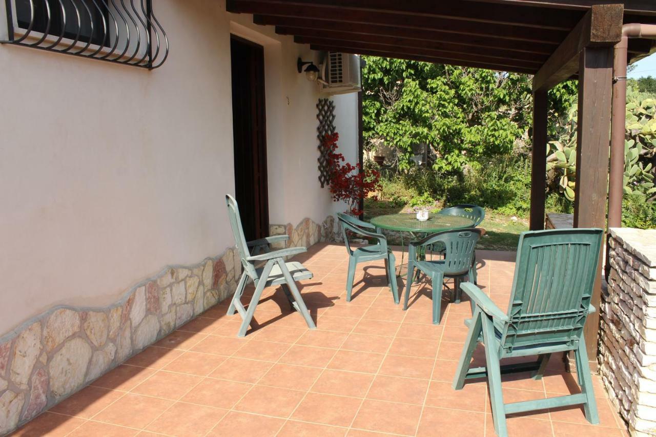 Villa Rustici L'Antico Torchio Castellammare del Golfo Exterior foto